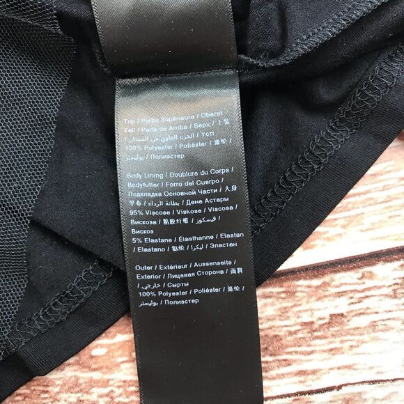 NWT‎ lost ink plus size top with metallic overlay - Picture 7 of 8